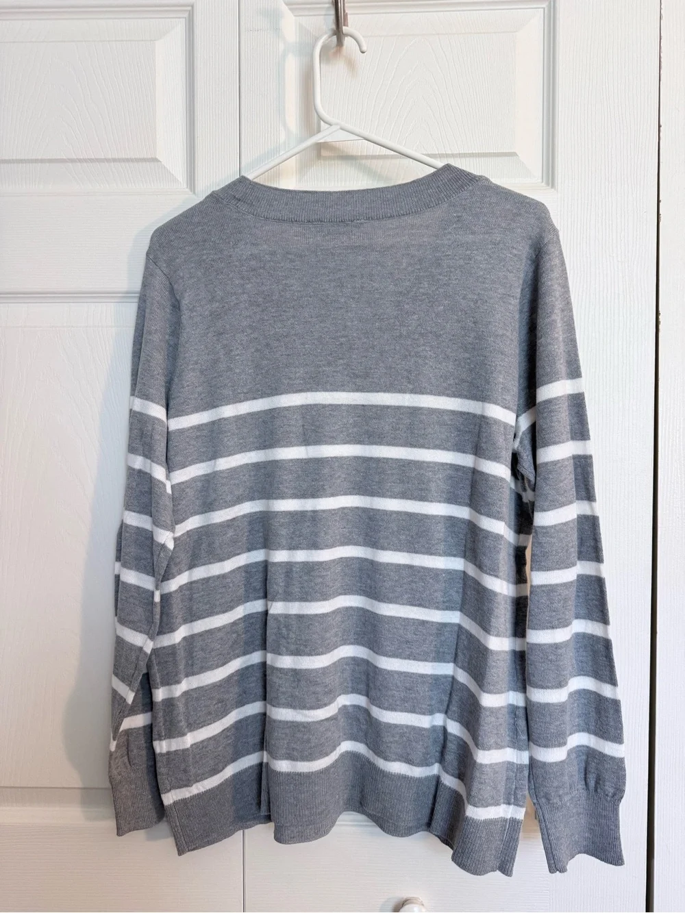 Terra & Sky Gray and White Striped V-Neck Sweater